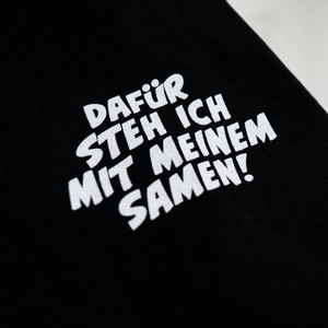 Schwarzes T-Shirt mit weißem Schriftzug