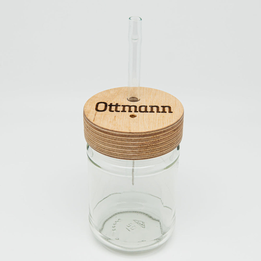 Glasbehälter mit Ottmann Deckel und Glasstrohhalm 